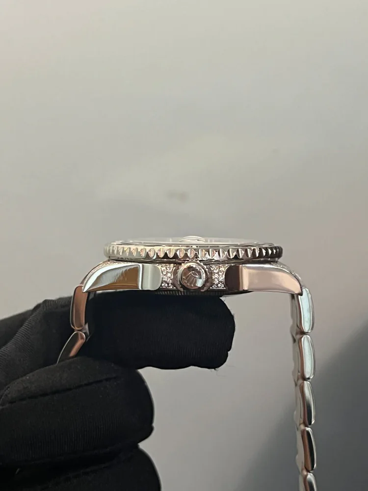 Rolex GMT-Master II 40MM WG diamonds